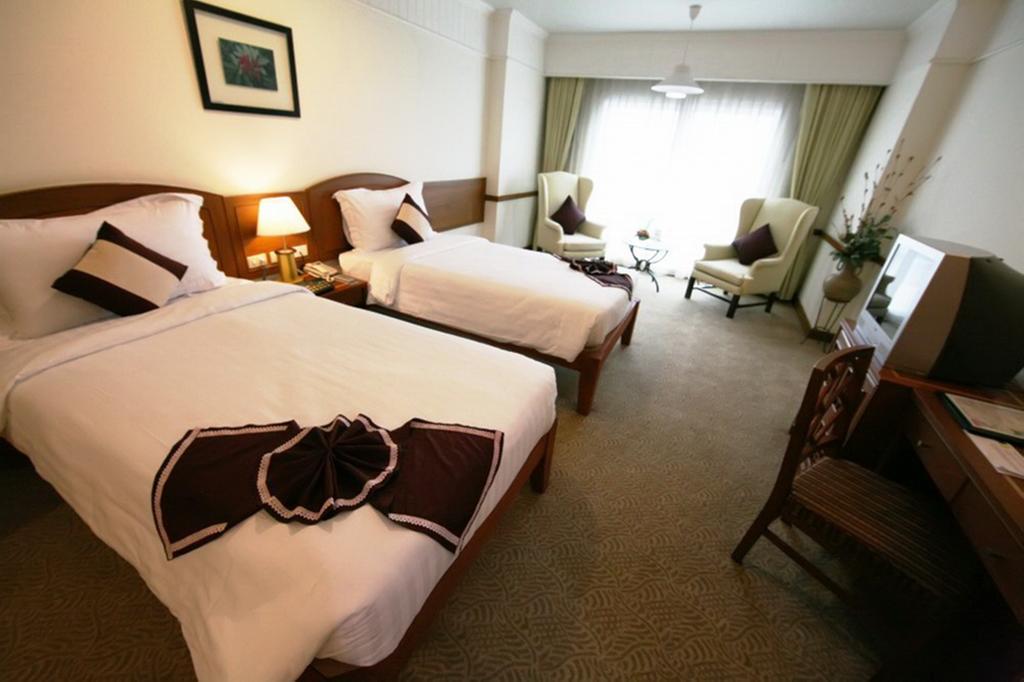 Grand Diamond City Hotel & Casino Poipet 外观 照片