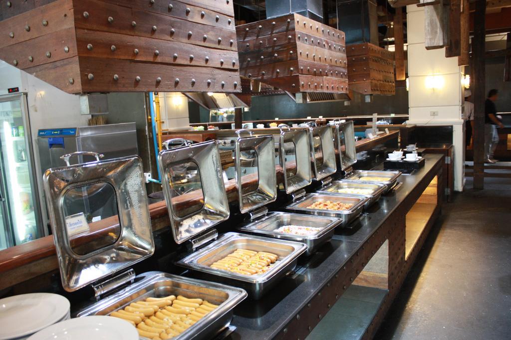 Grand Diamond City Hotel & Casino Poipet 外观 照片