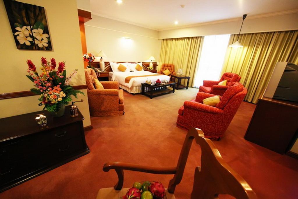 Grand Diamond City Hotel & Casino Poipet 外观 照片