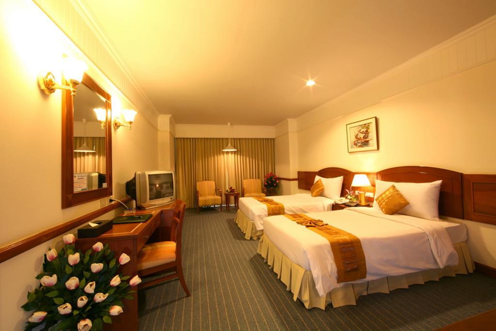 Grand Diamond City Hotel & Casino Poipet 外观 照片