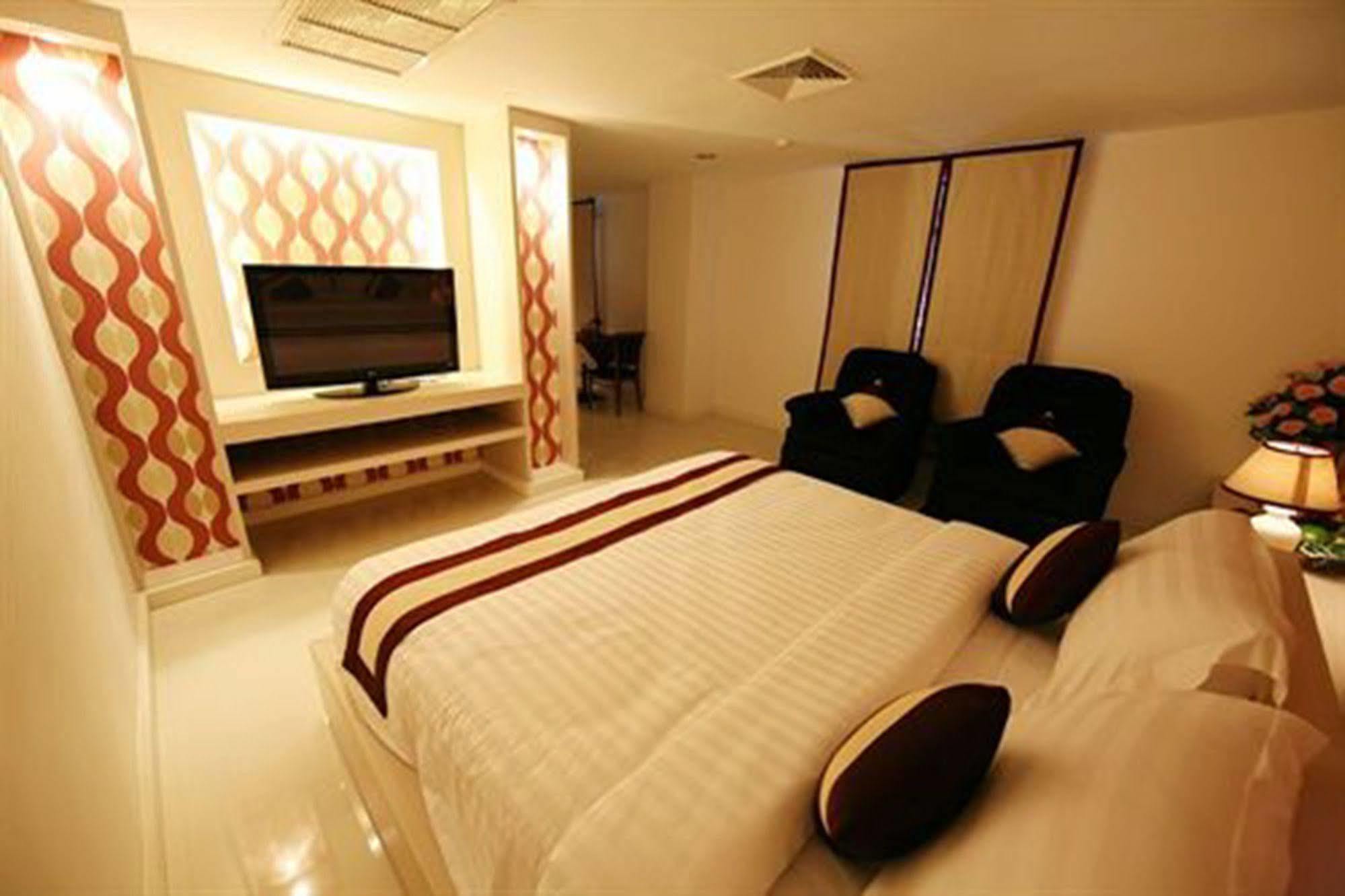 Grand Diamond City Hotel & Casino Poipet 外观 照片