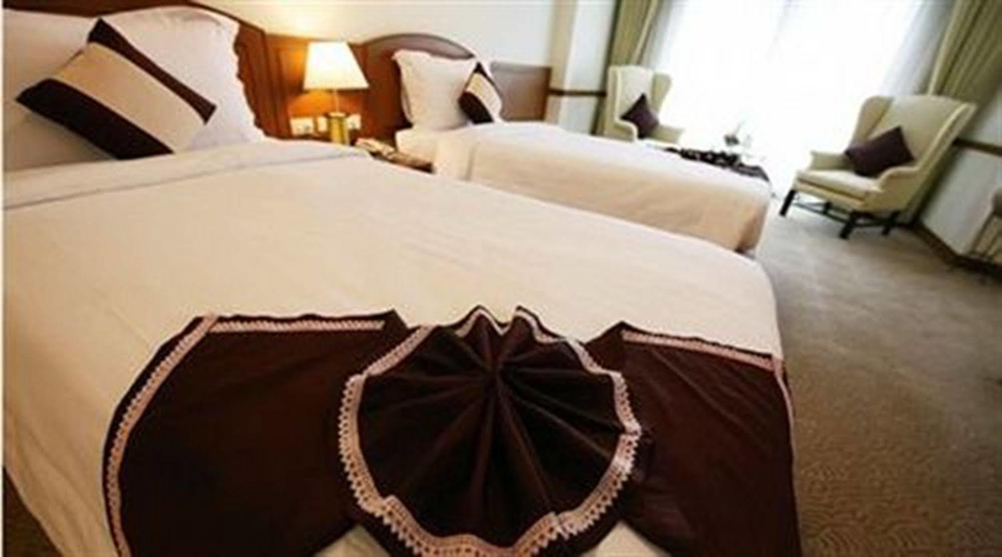 Grand Diamond City Hotel & Casino Poipet 外观 照片