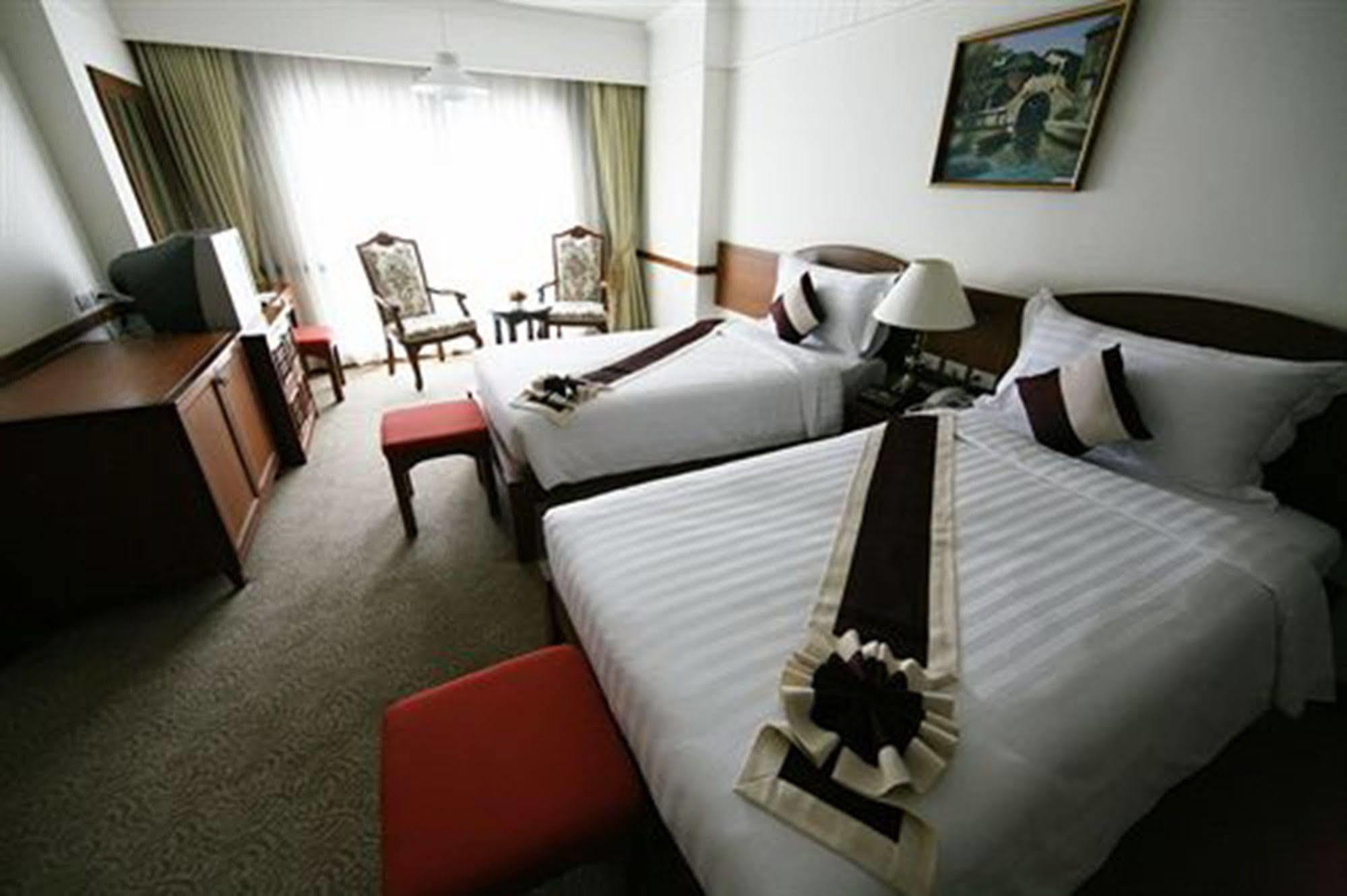 Grand Diamond City Hotel & Casino Poipet 外观 照片