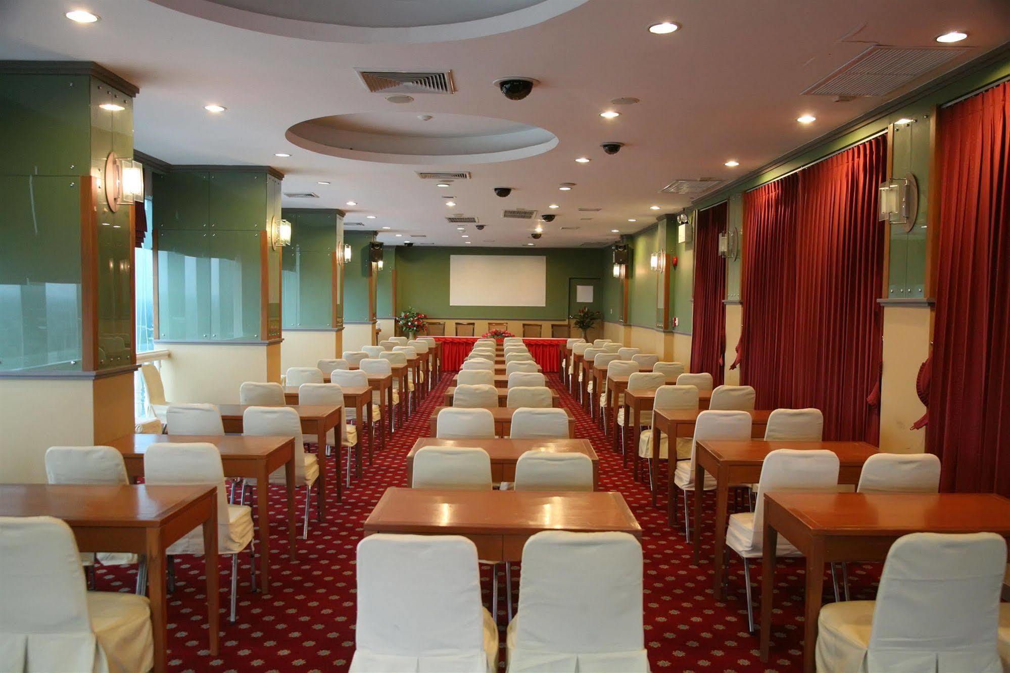 Grand Diamond City Hotel & Casino Poipet 外观 照片